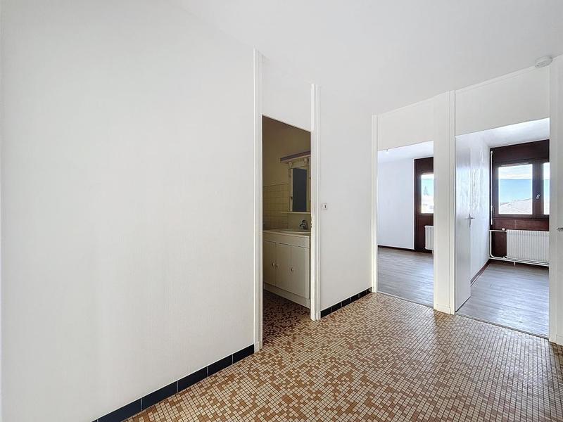 Appartement - 94 m² - 5 pièces