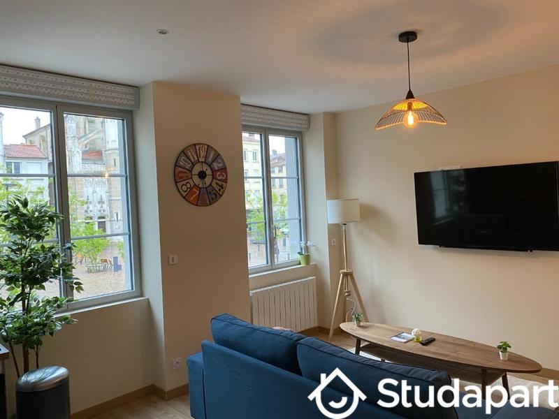 Chambre - 12 m² - 1 pièce