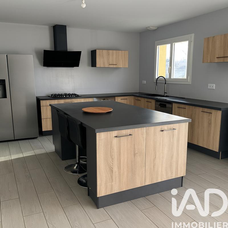 Maison - 159 m² - 7 pièces