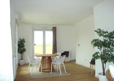 Appartement - 102 m² - 4 pièces