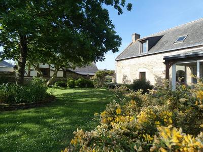 Maison - 260 m² - 8 pièces