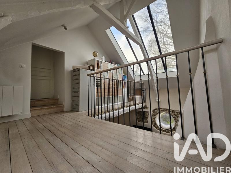 Maison - 250 m² - 8 pièces