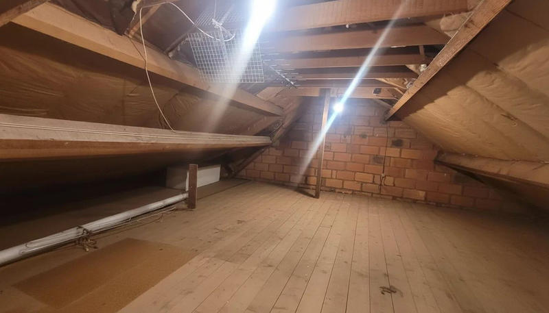 Maison - 93 m² - 4 pièces