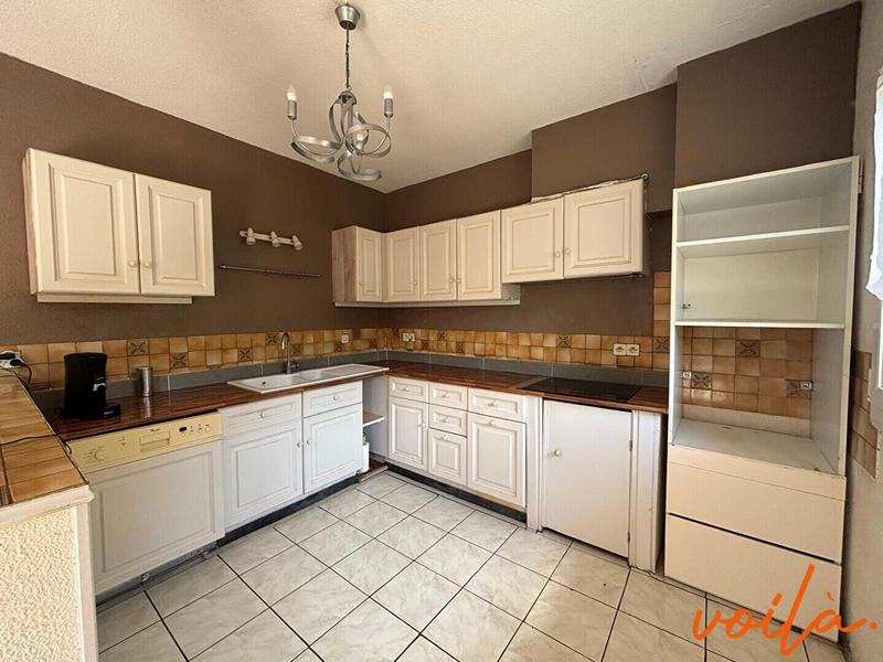 Immeuble - 9 pièces