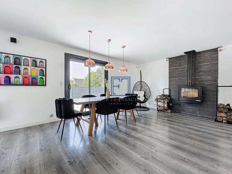 Maison - 157 m² - 7 pièces