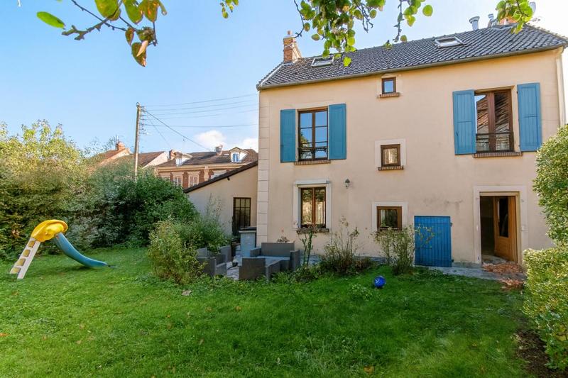 Maison - 120 m² - 6 pièces