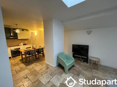 Chambre - 13 m² - 1 pièce