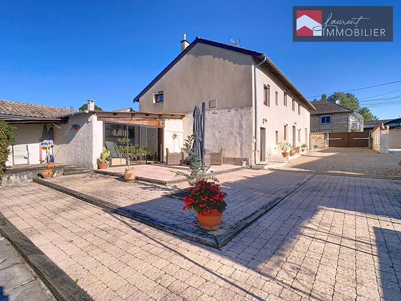 Maison - 163 m² - 6 pièces