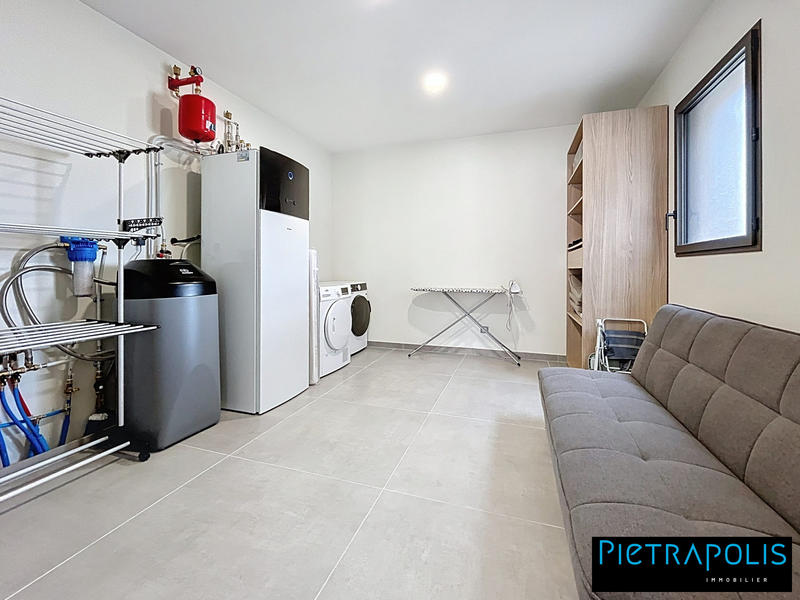 Maison - 138 m² - 4 pièces