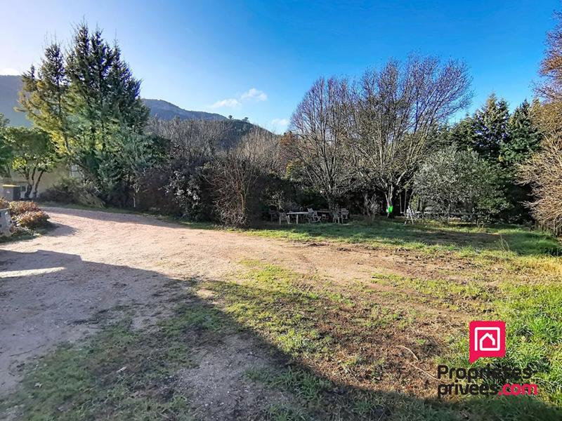 Maison - 146 m² - 5 pièces