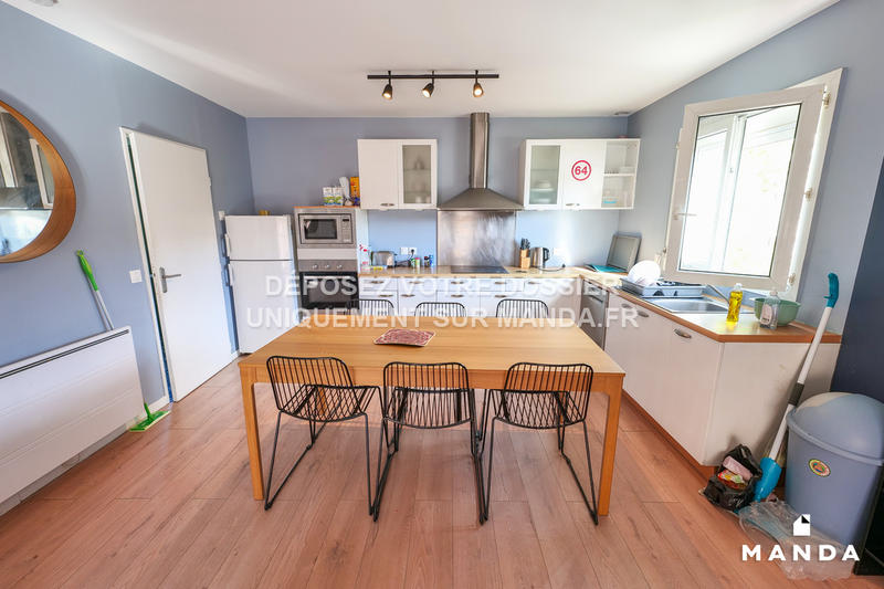 Chambre - 10 m² - 5 pièces