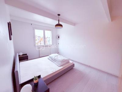 Immeuble - 92 m² - 5 pièces