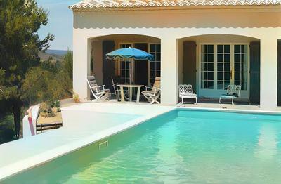 Maison - 248 m² - 9 pièces