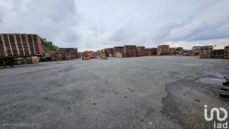 Local commercial - 1 765 m²