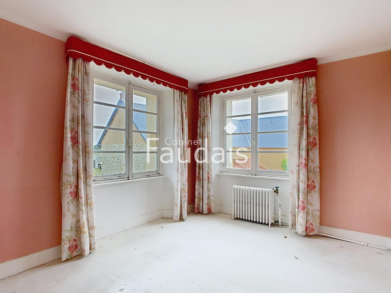 Maison de village - 155 m² - 9 pièces