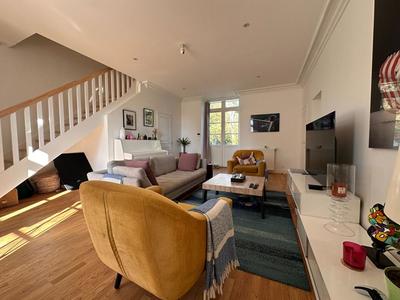 Maison - 137 m² - 6 pièces