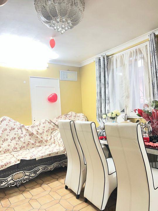 Pavillon - 180 m² - 8 pièces