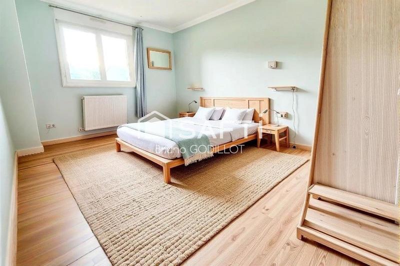 Maison - 123 m² - 5 pièces