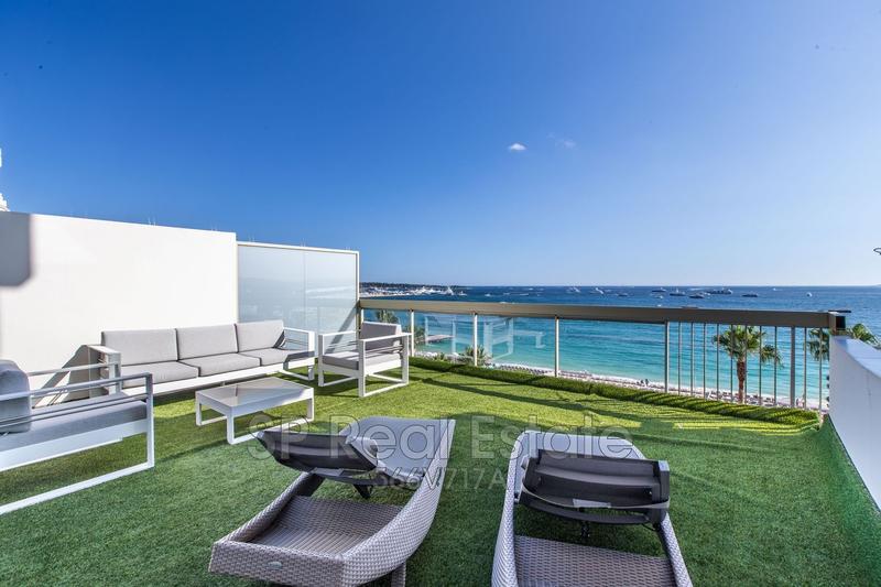 Appartement - 250 m² - 5 pièces