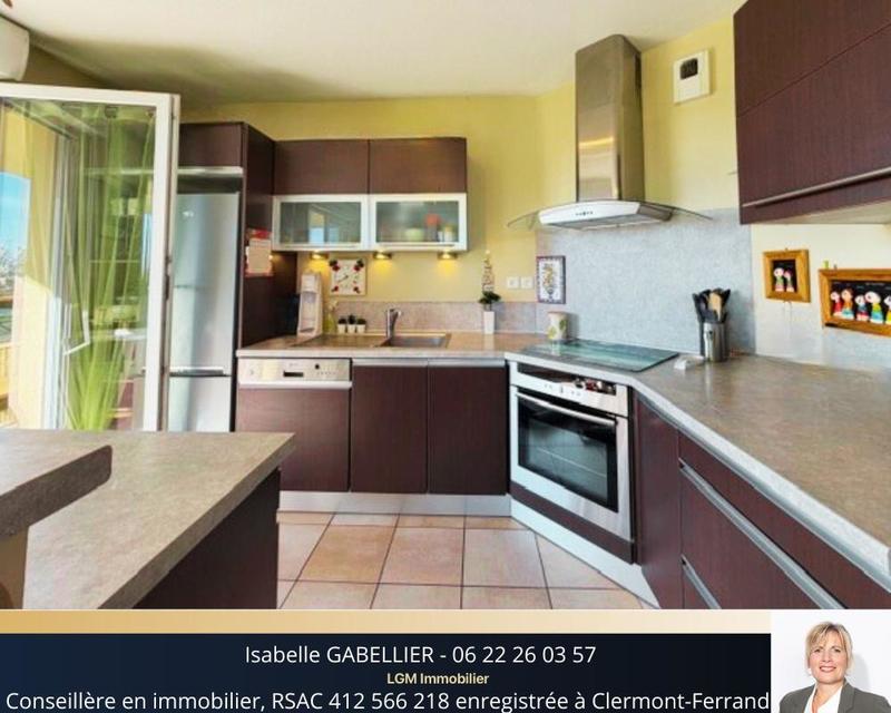 Appartement - 82 m² - 4 pièces