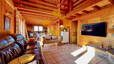 Maison - 104 m² - 4 pièces