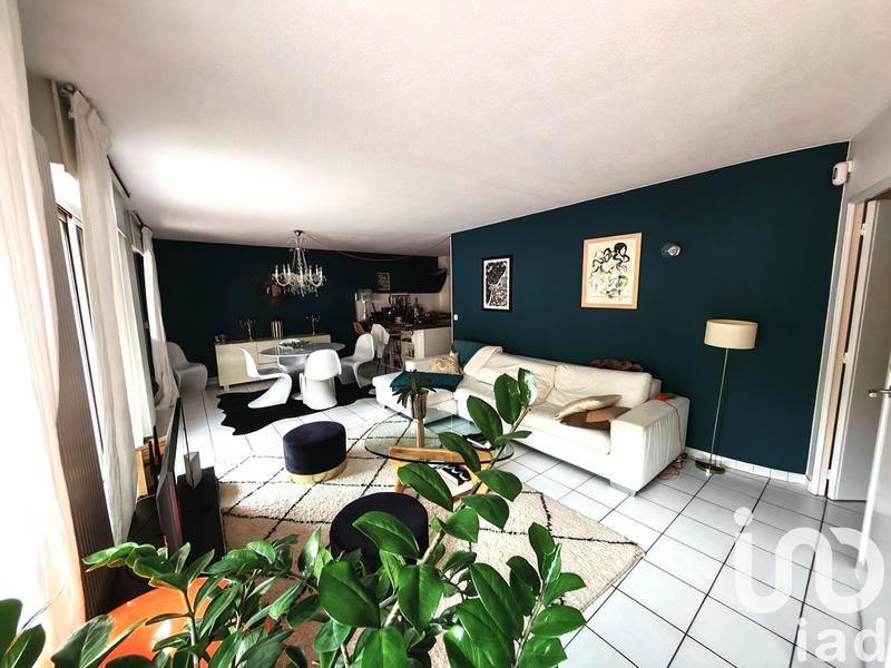 Appartement - 111 m² - 4 pièces