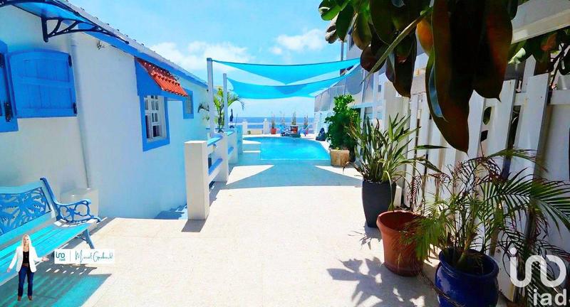 Maison - 400 m² - 6 pièces