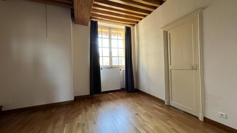 Maison - 350 m² - 13 pièces