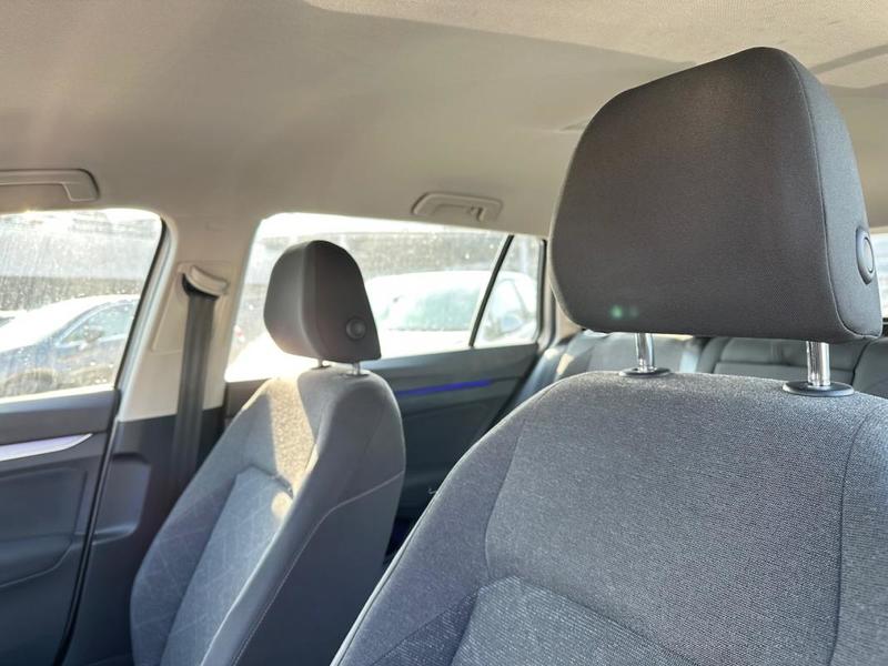 Volkswagen Golf VIII Sw 2.0 Tdi Scr 115 Life Business Dsg7