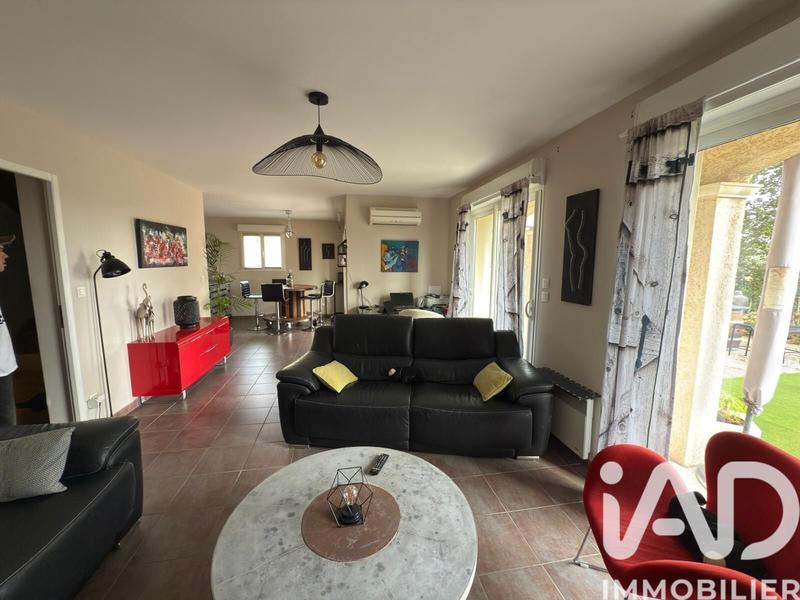 Maison - 95 m² - 4 pièces