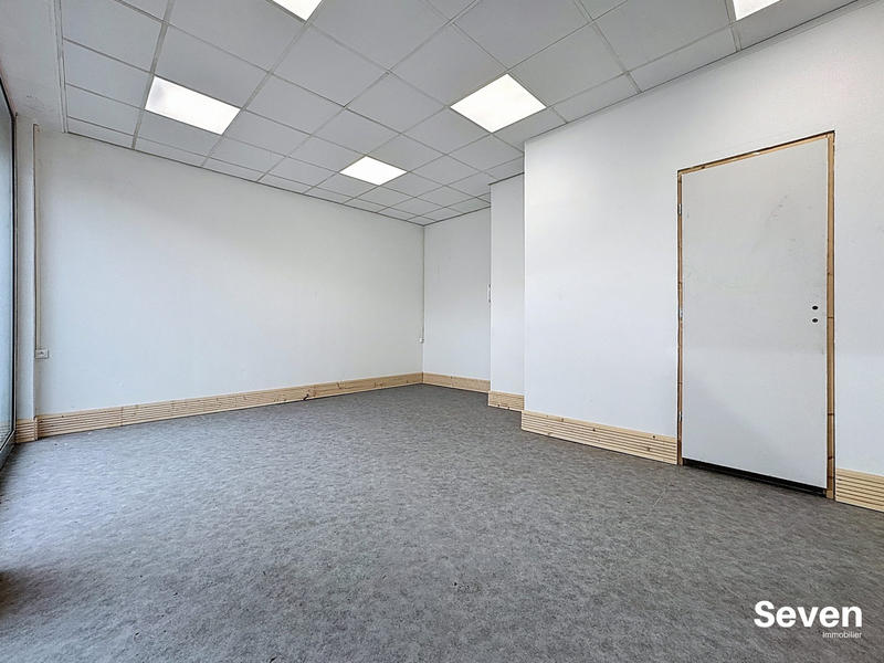 Magasins - 25 m²