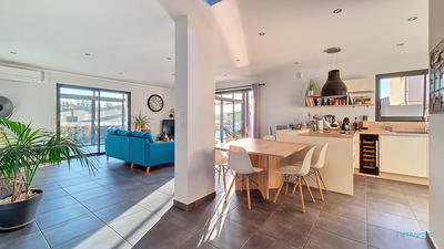 Maison traditionnelle - 140 m² - 6 pièces