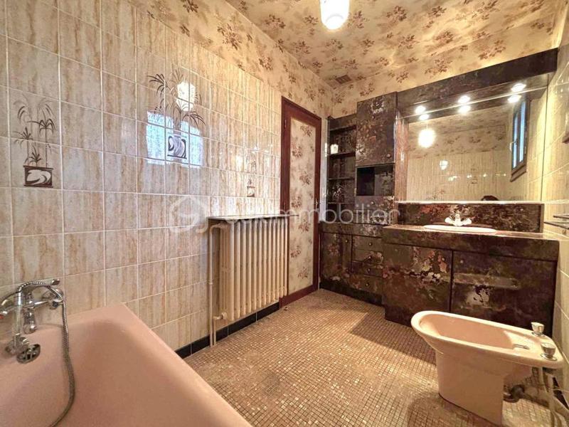 Maison traditionnelle - 114 m² - 4 pièces