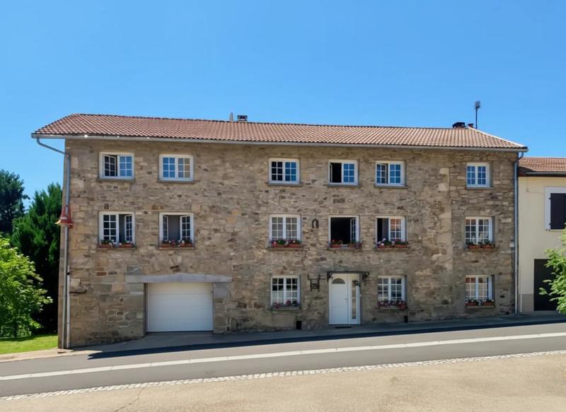 Maison - 280 m² - 7 pièces