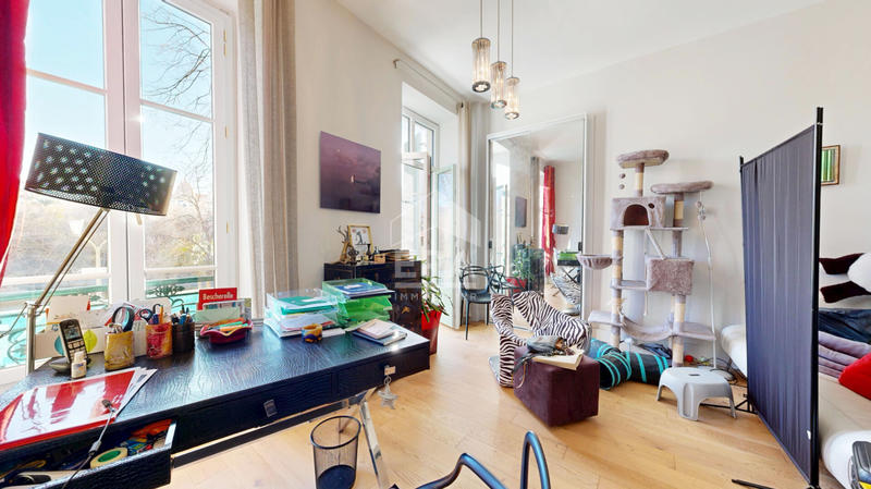 Appartement - 123 m² - 4 pièces