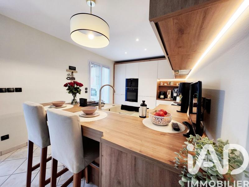 Maison - 156 m² - 8 pièces