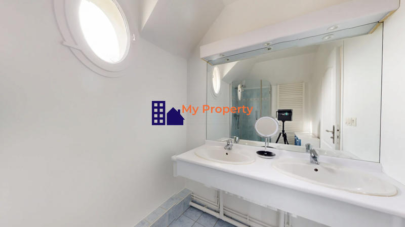 Maison - 122 m² - 5 pièces