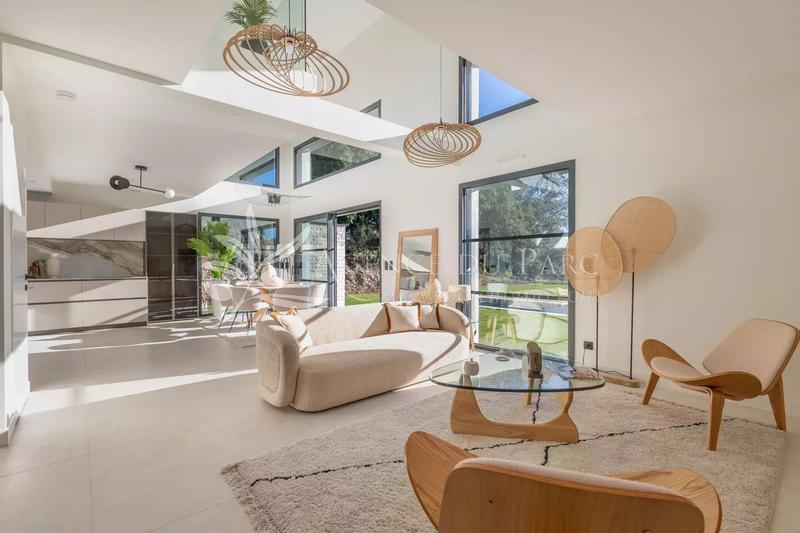 Villa - 160 m² - 5 pièces