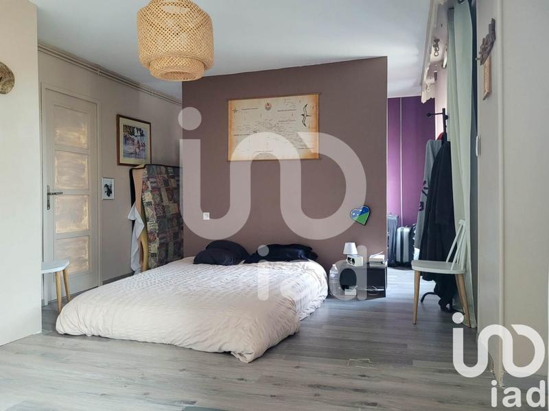 Maison - 212 m² - 8 pièces