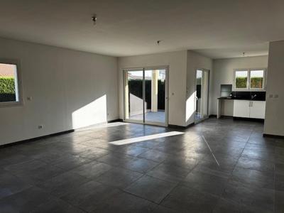 Maison - 111 m² - 4 pièces