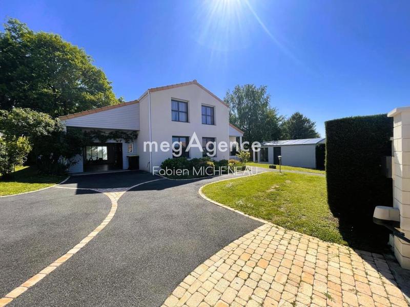 Maison - 149 m² - 8 pièces