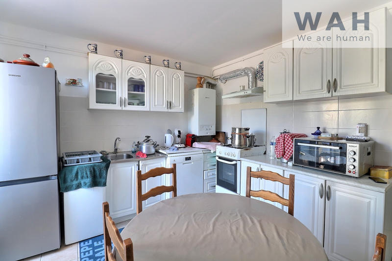 Appartement - 75 m² - 3 pièces