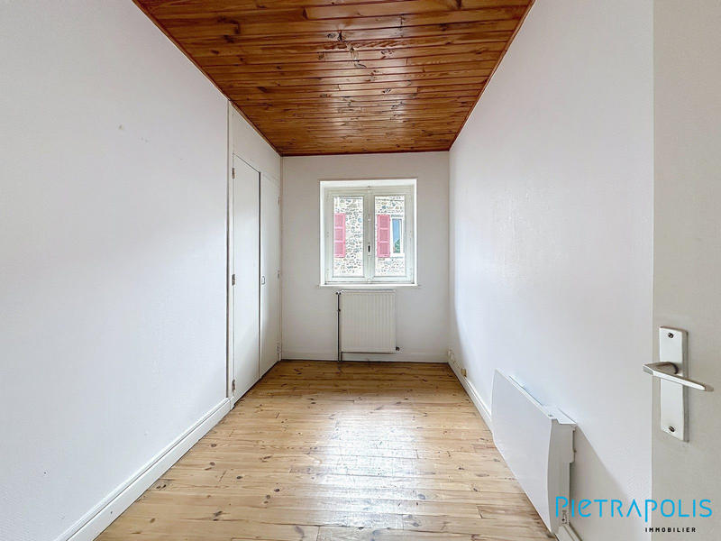 Maison - 85 m² - 5 pièces