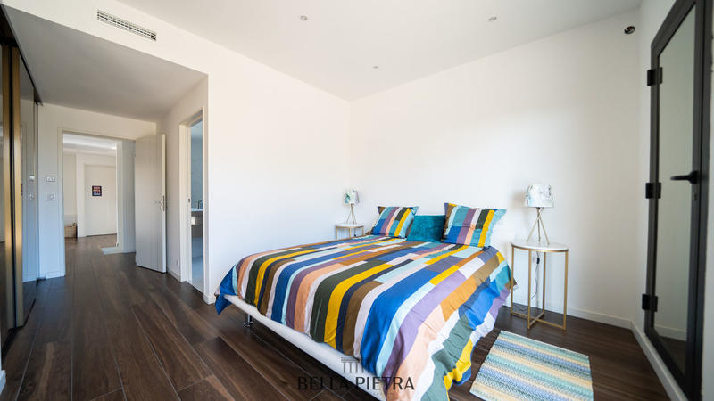 Maison - 800 m² - 14 pièces