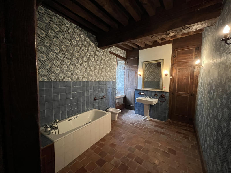 Maison - 184 m² - 7 pièces