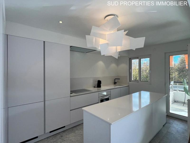 Appartement - 85 m² - 3 pièces