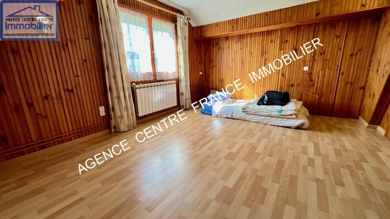 Maison - 99 m² - 5 pièces