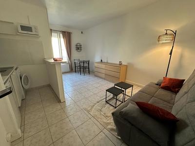 Studio - 24 m² - 1 pièce