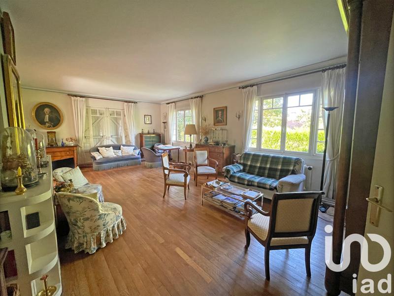 Maison - 200 m² - 8 pièces