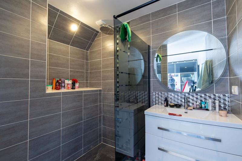 Maison - 143 m² - 6 pièces